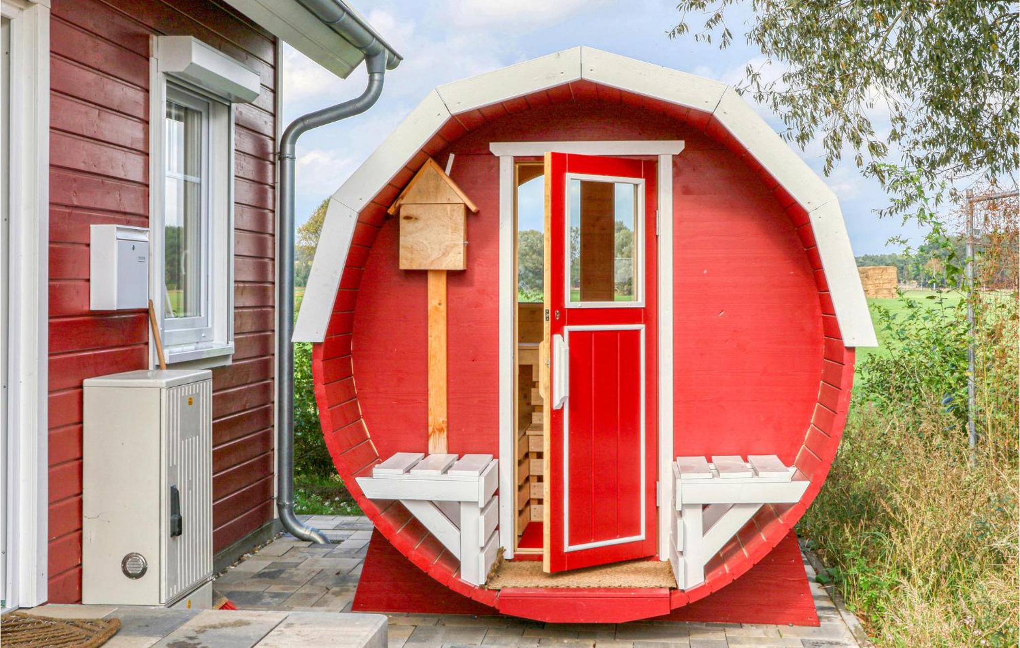 Cozy Home In Zerpenschleuse With Wifi Екстериор снимка