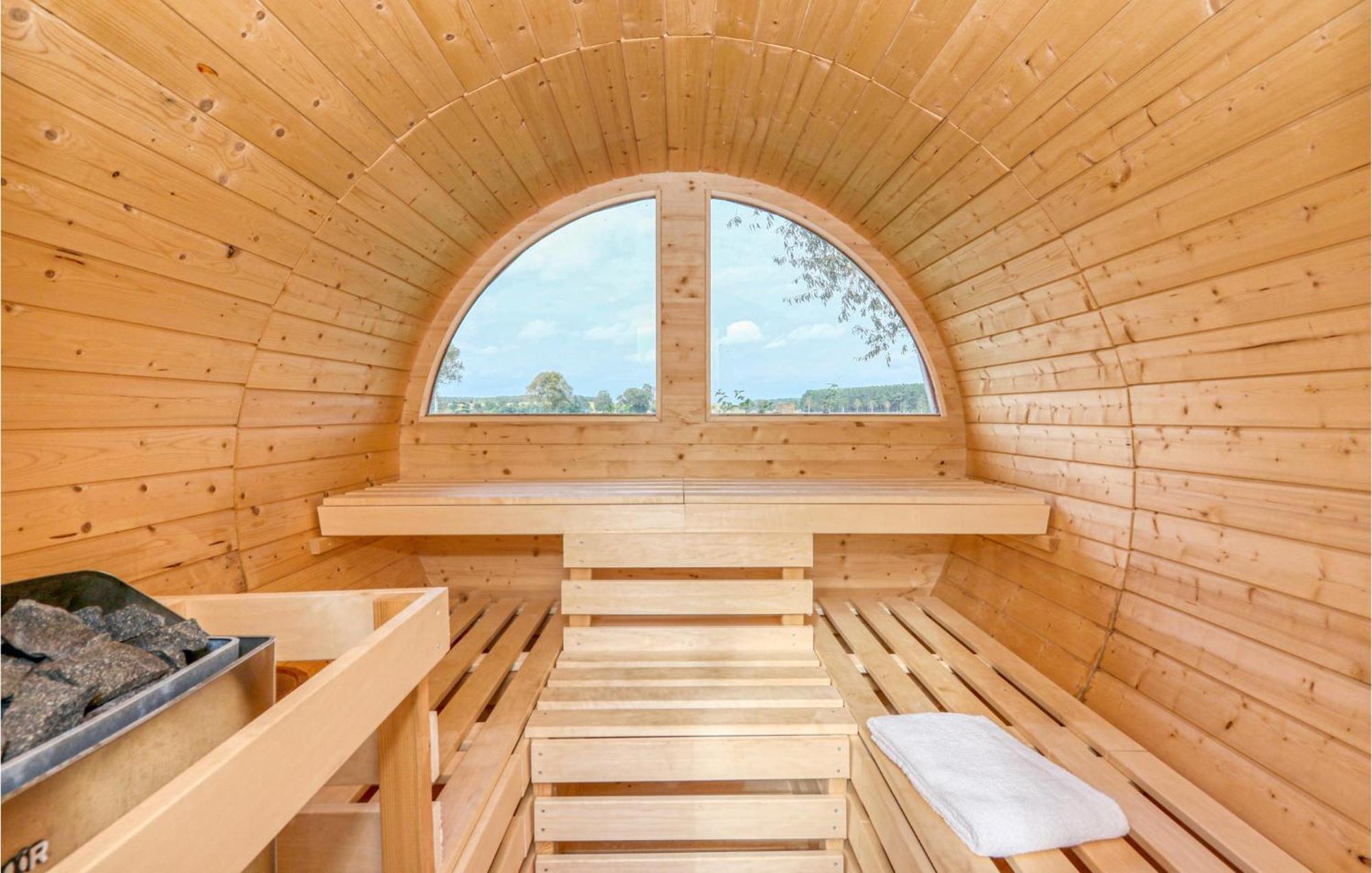 Cozy Home In Zerpenschleuse With Wifi Екстериор снимка
